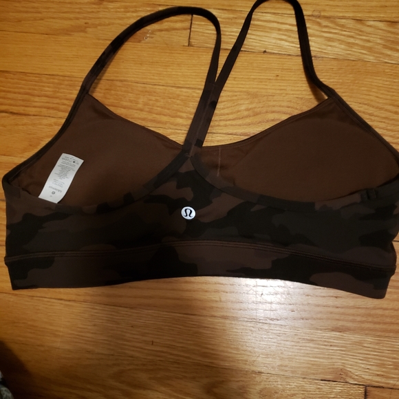 Lululemon flow y bra, size 10 - Picture 1 of 4